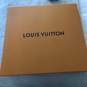 Louis Vuitton box 19 x 17.5 x 3.5